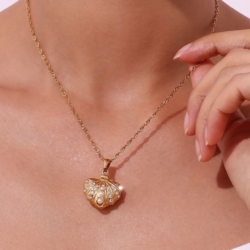 18K Gold Plated Seashell Necklace*Ocean Summer Beach Shell Locket Pendant*MJ